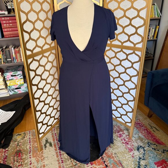 Babaton Size L Navy Blue Lexia Short Sleeve Deep V-Neck Maxi Wrap Dress - Picture 3 of 16